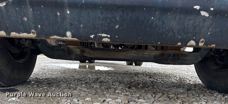 image for item DH9248 1992 Ford LN8000 tank truck