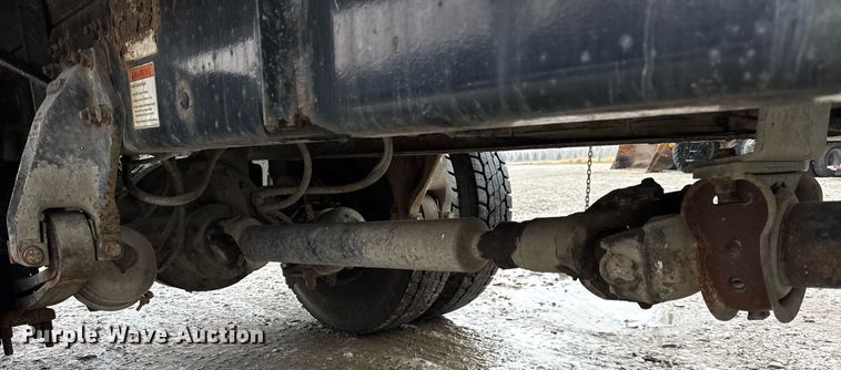 image for item DH9249 2002 Freightliner FL70 tank truck