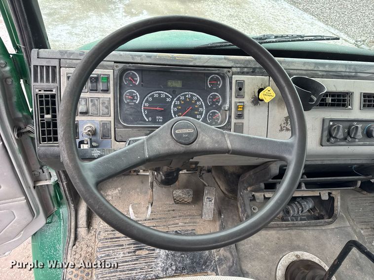 image for item DH9249 2002 Freightliner FL70 tank truck