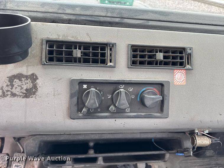 image for item DH9249 2002 Freightliner FL70 tank truck