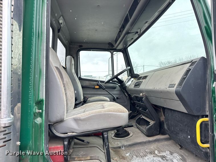 image for item DH9249 2002 Freightliner FL70 tank truck