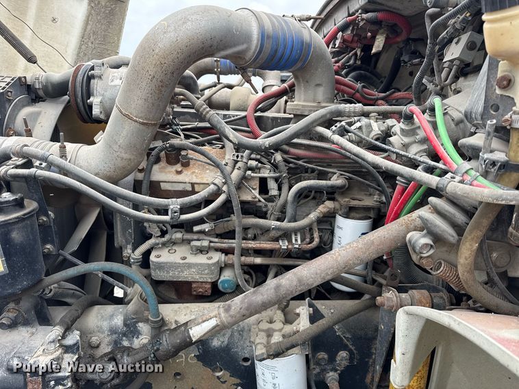 image for item DH9249 2002 Freightliner FL70 tank truck