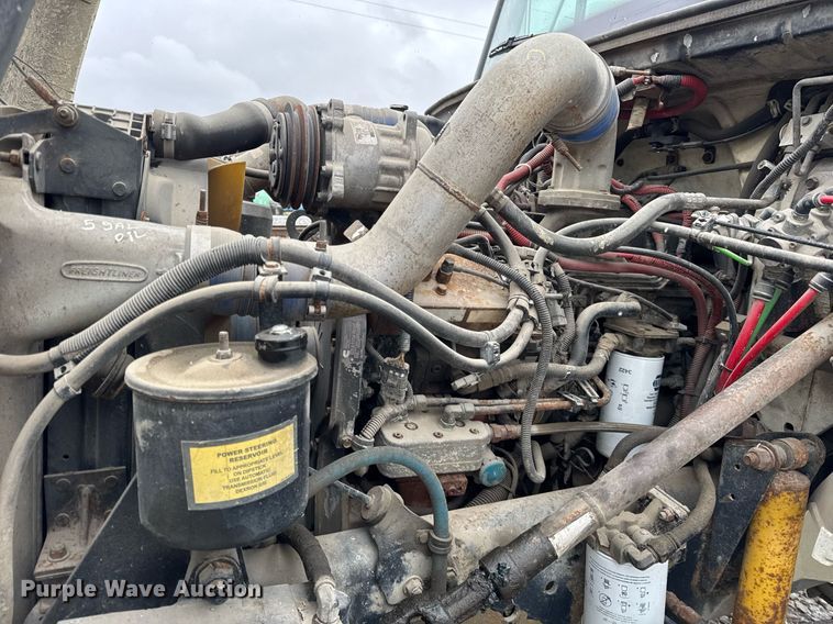 image for item DH9249 2002 Freightliner FL70 tank truck