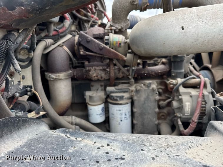 image for item DH9249 2002 Freightliner FL70 tank truck