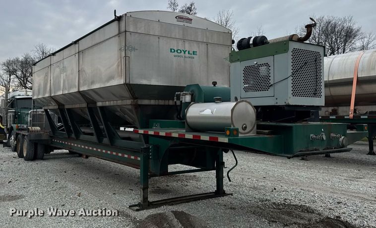 image for item DH9567 2013 Behnke Enterprises  Doyle tender fertilizer tender trailer