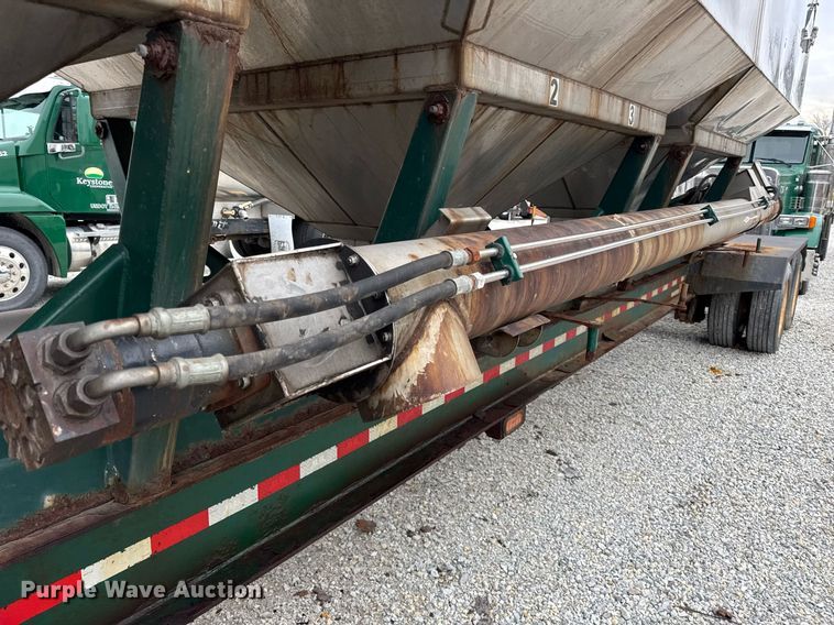 image for item DH9567 2013 Behnke Enterprises  Doyle tender fertilizer tender trailer