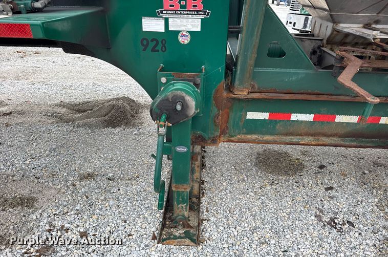 image for item DH9567 2013 Behnke Enterprises  Doyle tender fertilizer tender trailer