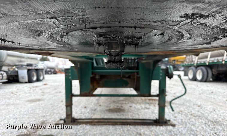 image for item DH9567 2013 Behnke Enterprises  Doyle tender fertilizer tender trailer