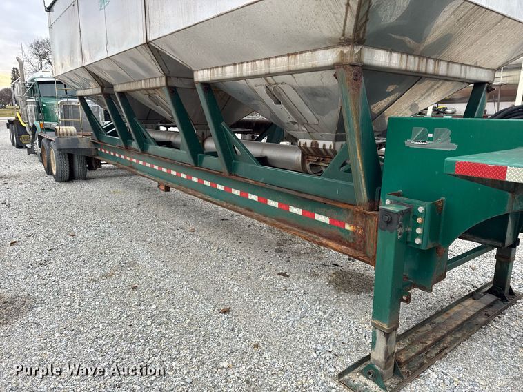 image for item DH9567 2013 Behnke Enterprises  Doyle tender fertilizer tender trailer