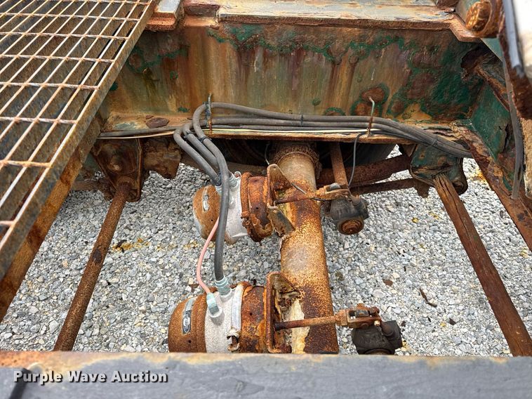 image for item DH9567 2013 Behnke Enterprises  Doyle tender fertilizer tender trailer