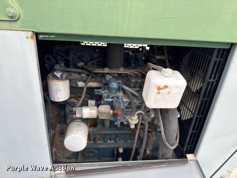 image for item DH9567 2013 Behnke Enterprises  Doyle tender fertilizer tender trailer