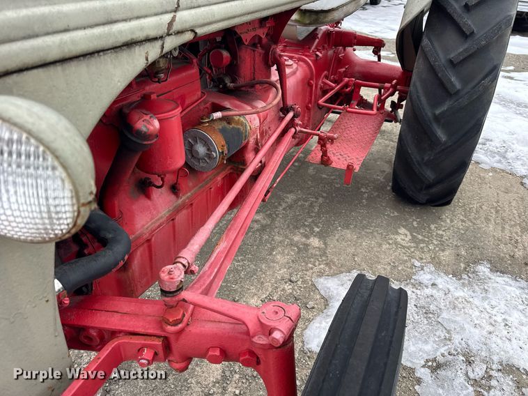 image for item DH9768 Ford 9N tractor