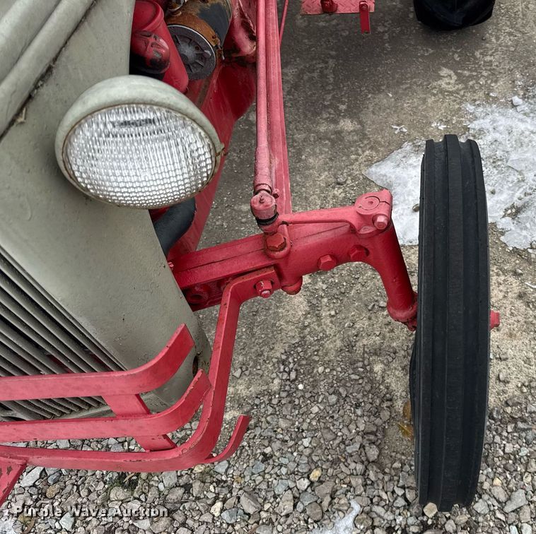 image for item DH9768 Ford 9N tractor