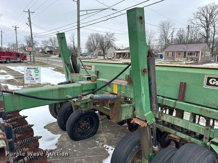 image for item DH9771 2003 Great Plains Solid Stand 14 grain drill