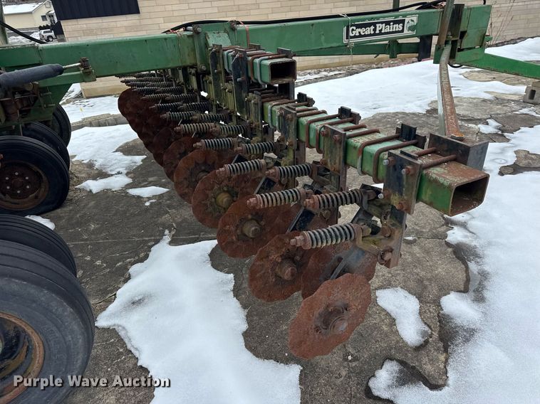 image for item DH9771 2003 Great Plains Solid Stand 14 grain drill