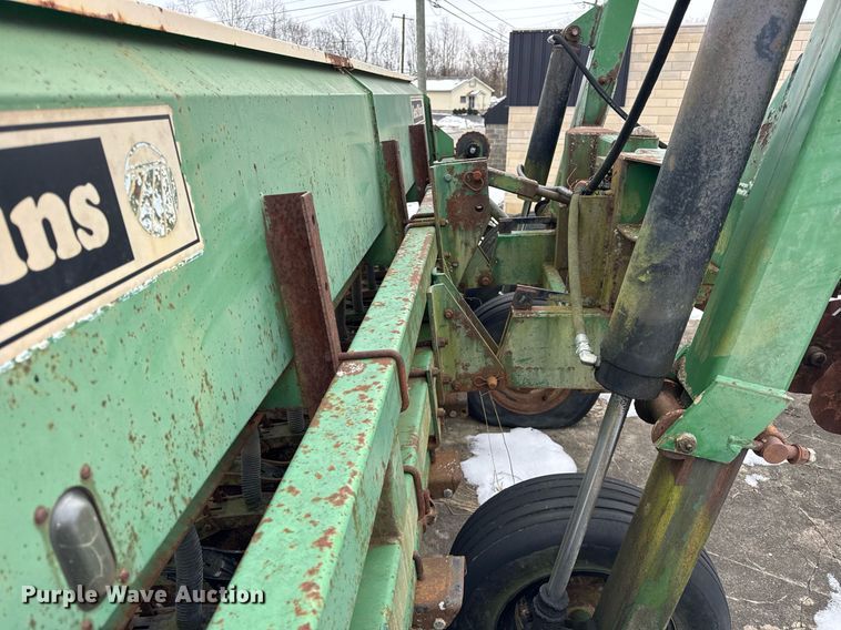 image for item DH9771 2003 Great Plains Solid Stand 14 grain drill