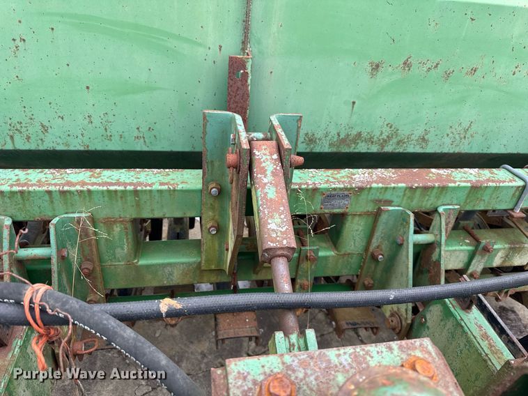 image for item DH9771 2003 Great Plains Solid Stand 14 grain drill