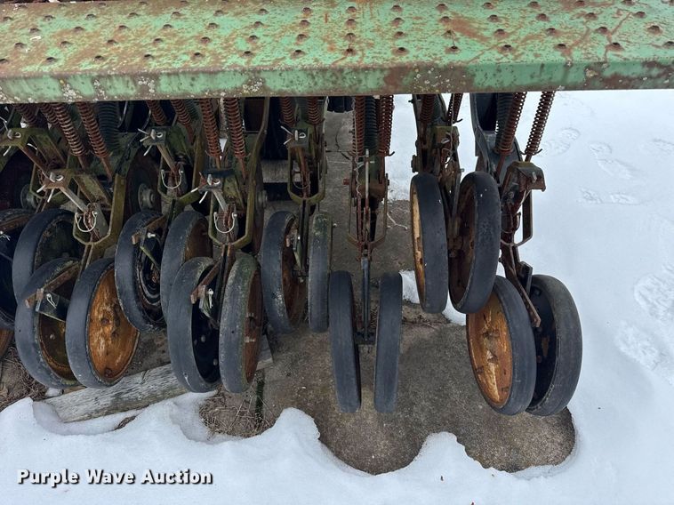 image for item DH9771 2003 Great Plains Solid Stand 14 grain drill