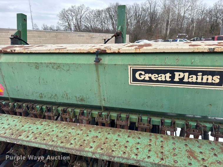 image for item DH9771 2003 Great Plains Solid Stand 14 grain drill