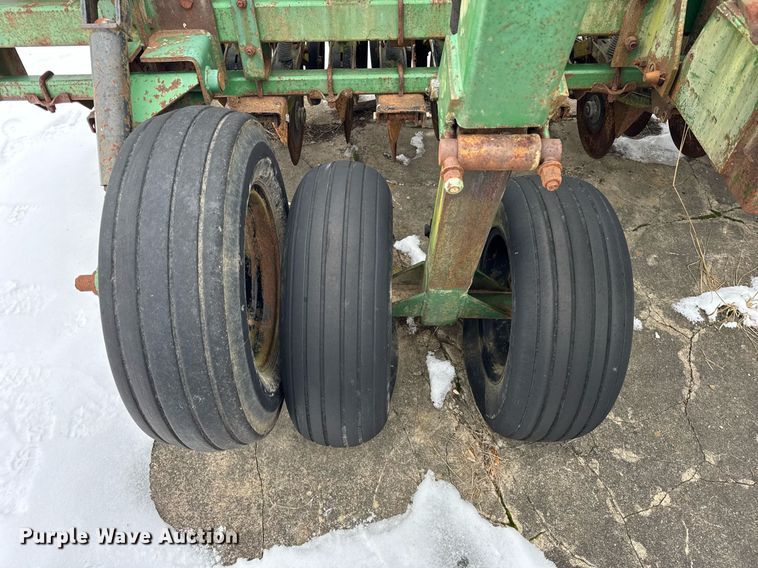 image for item DH9771 2003 Great Plains Solid Stand 14 grain drill