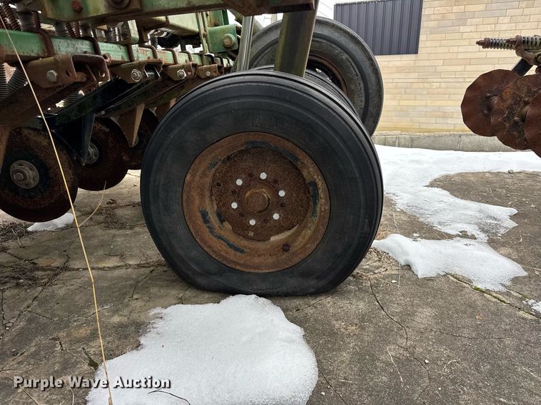 image for item DH9771 2003 Great Plains Solid Stand 14 grain drill