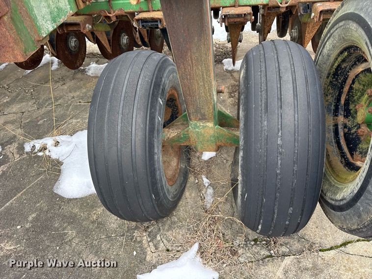 image for item DH9771 2003 Great Plains Solid Stand 14 grain drill