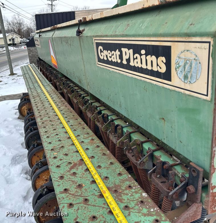 image for item DH9771 2003 Great Plains Solid Stand 14 grain drill