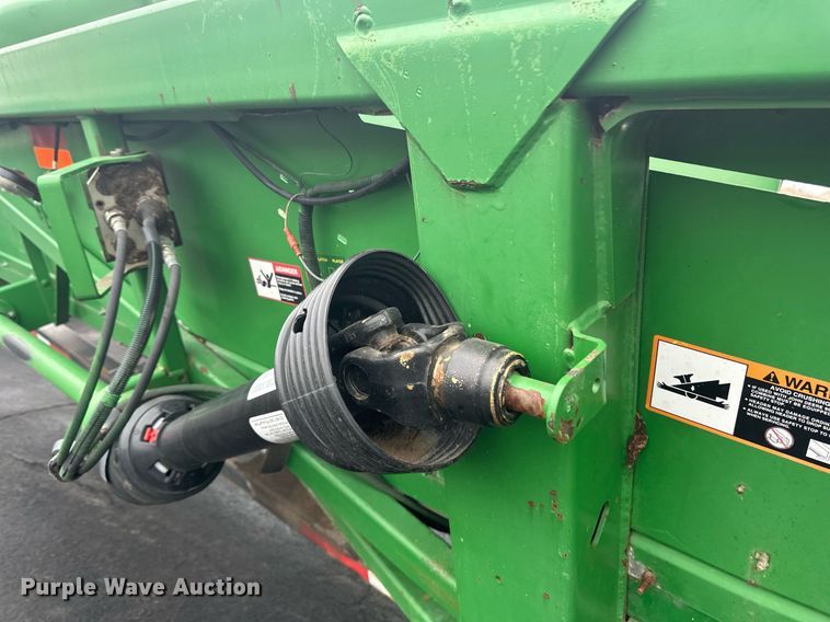 image for item DN0963 John Deere 1293 corn head