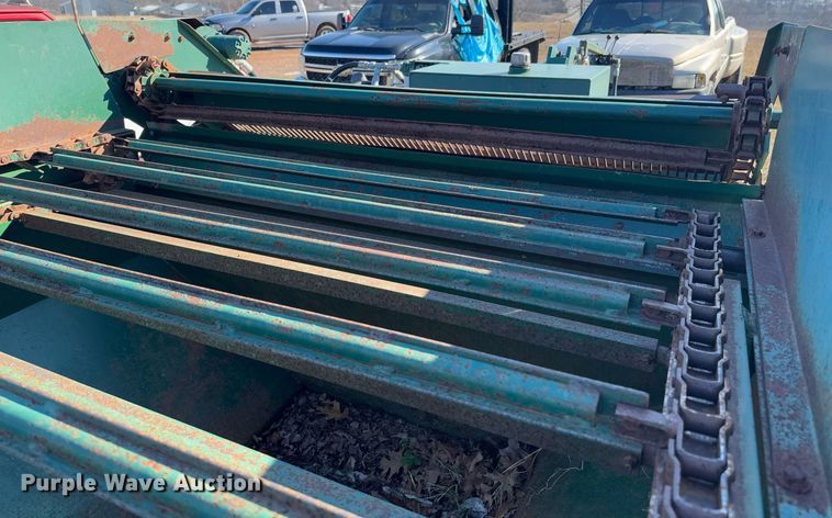 image for item DO0234 KMC 4260D poultry house cleanout machine