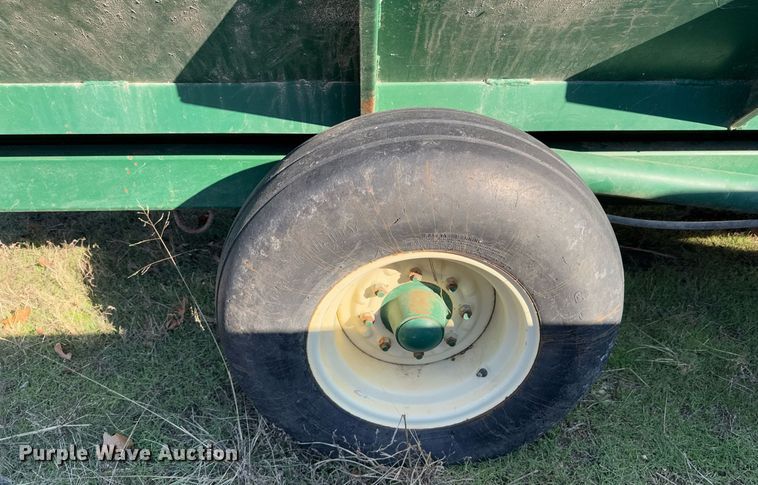 image for item DO0234 KMC 4260D poultry house cleanout machine
