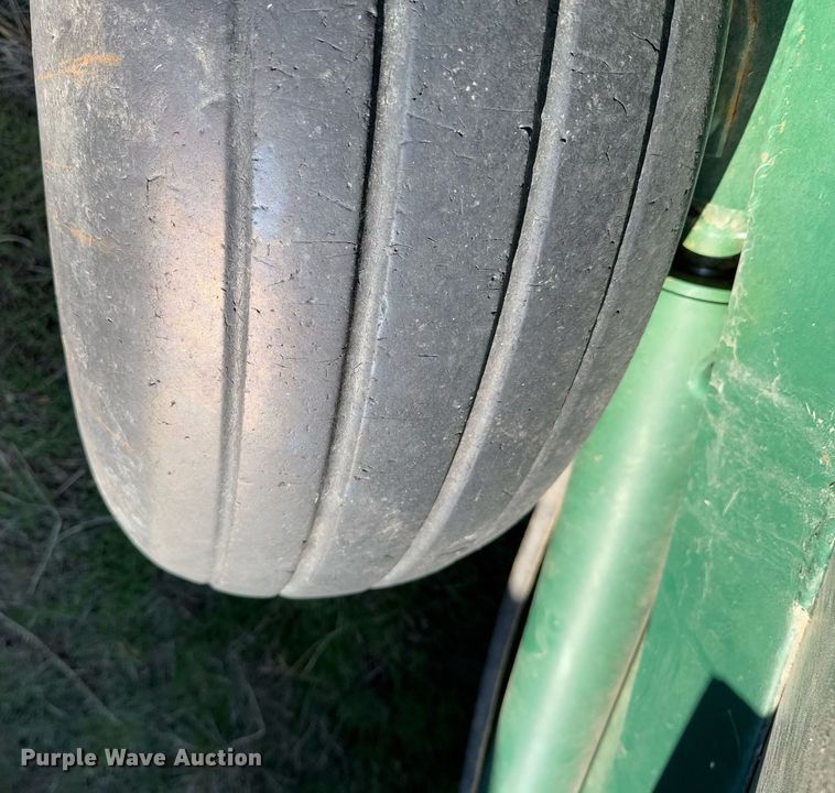 image for item DO0234 KMC 4260D poultry house cleanout machine