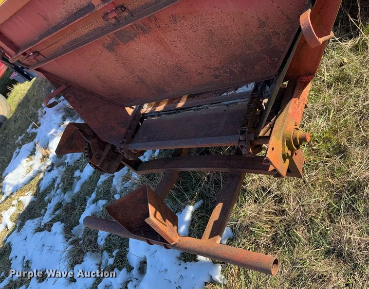 image for item DO0235 Lewis Brothers Mfg poultry house cleanout machine