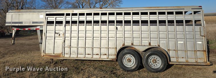 image for item DO7718 1991 Titan livestock trailer