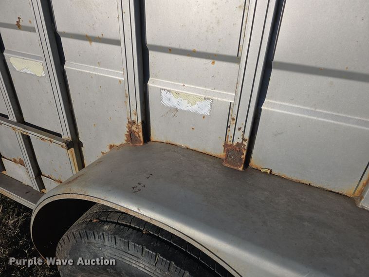 image for item DO7718 1991 Titan livestock trailer