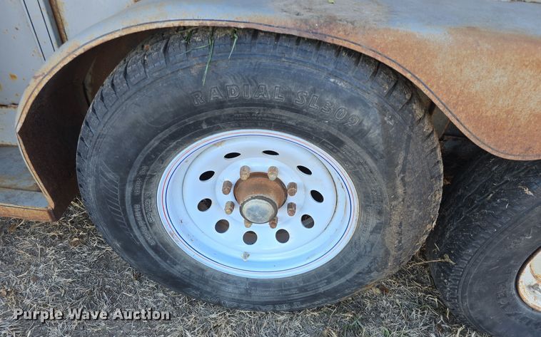 image for item DO7718 1991 Titan livestock trailer