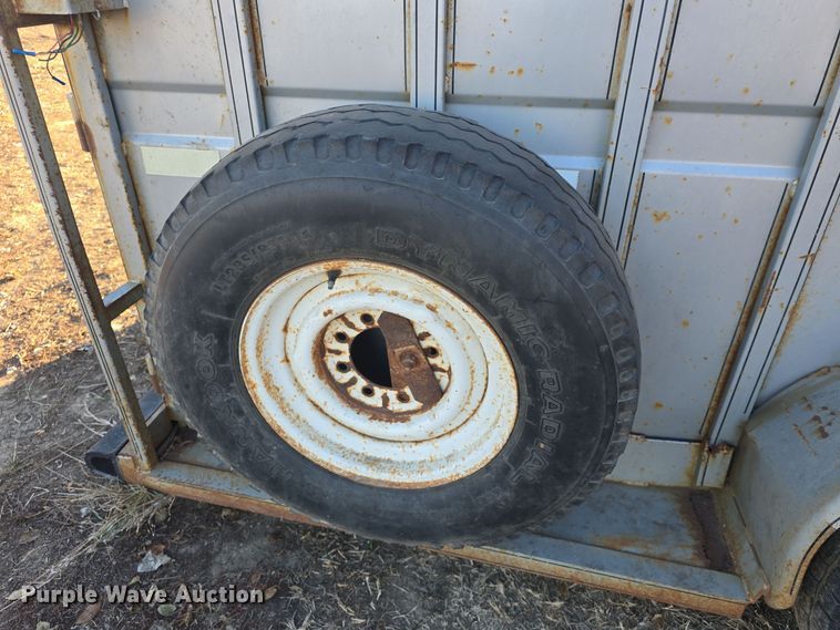 image for item DO7718 1991 Titan livestock trailer