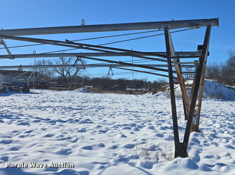 image for item DO7726 Irrigation pivots and pipes