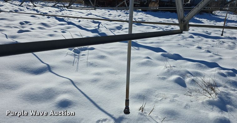 image for item DO7726 Irrigation pivots and pipes