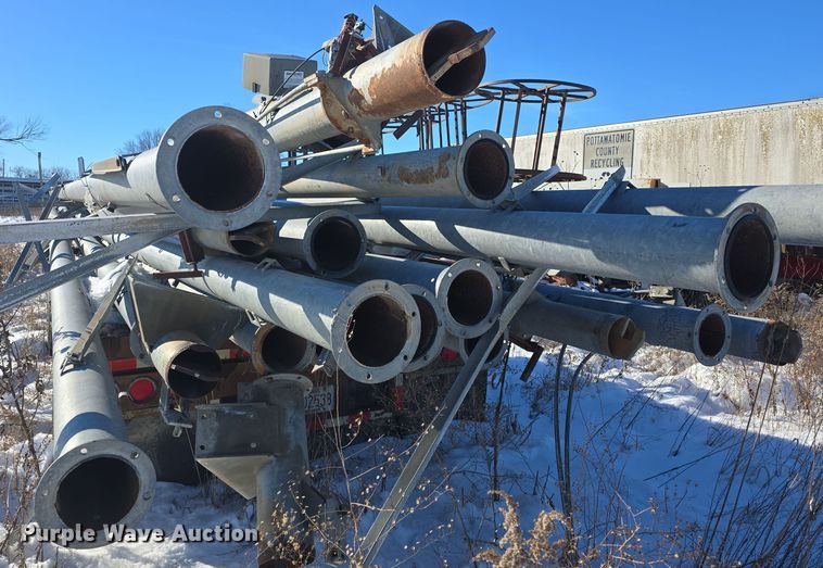 image for item DO7726 Irrigation pivots and pipes