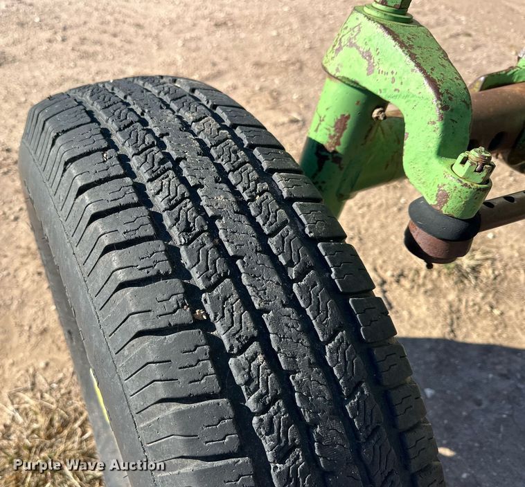 image for item DP5969 John Deere 4020 tractor