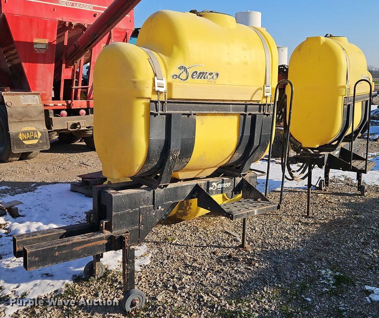 image for item DT7591 (3) Demco saddle tanks