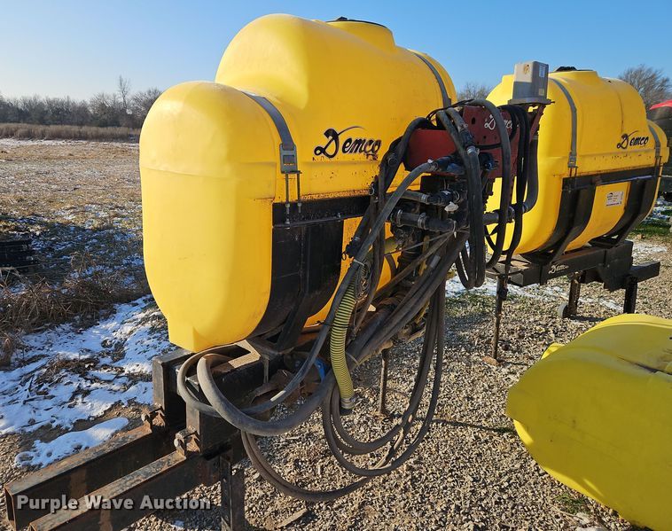 image for item DT7591 (3) Demco saddle tanks