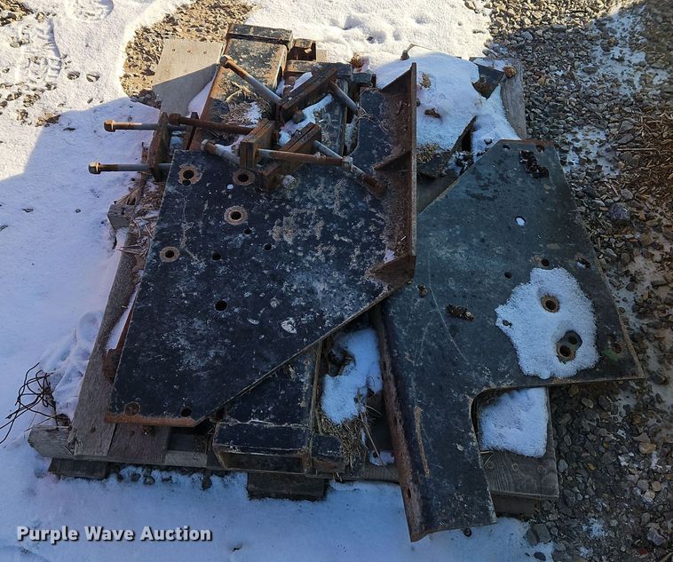 image for item DT7591 (3) Demco saddle tanks