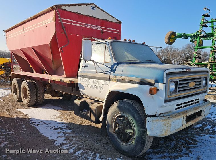 image for item DT7592 1974 Chevrolet C65 fertilizer delivery truck