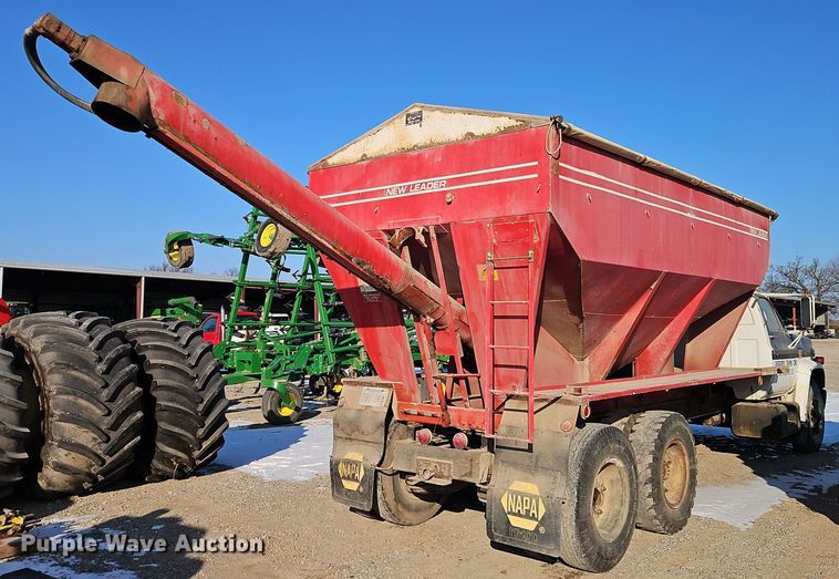 image for item DT7592 1974 Chevrolet C65 fertilizer delivery truck