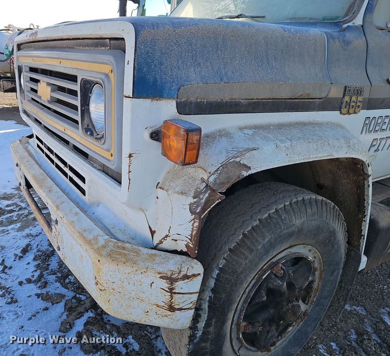 image for item DT7592 1974 Chevrolet C65 fertilizer delivery truck