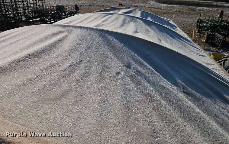 image for item DT7592 1974 Chevrolet C65 fertilizer delivery truck