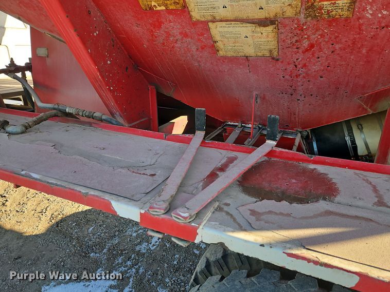 image for item DT7592 1974 Chevrolet C65 fertilizer delivery truck