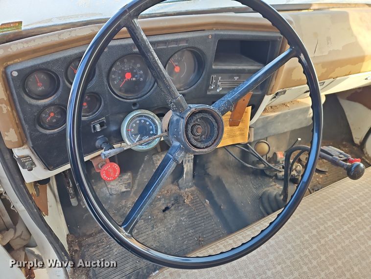 image for item DT7592 1974 Chevrolet C65 fertilizer delivery truck