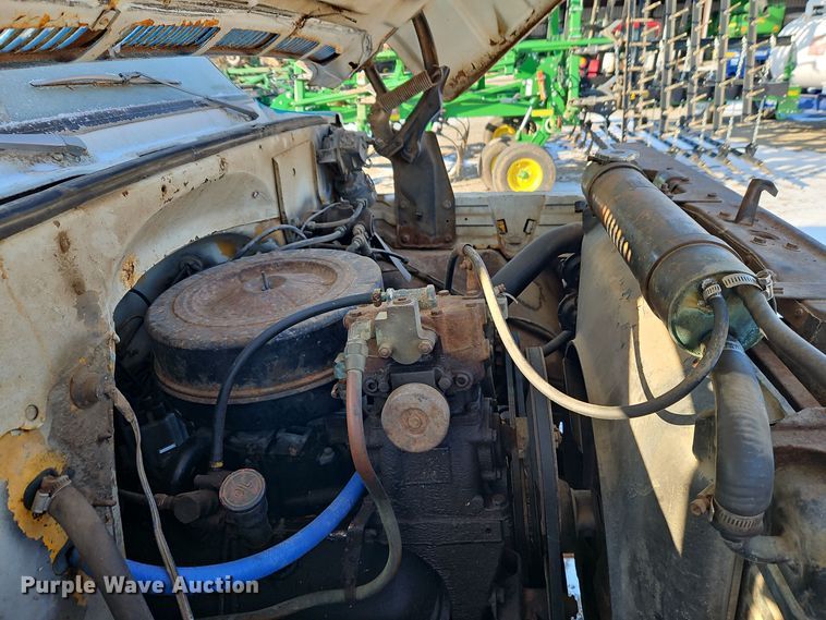 image for item DT7592 1974 Chevrolet C65 fertilizer delivery truck